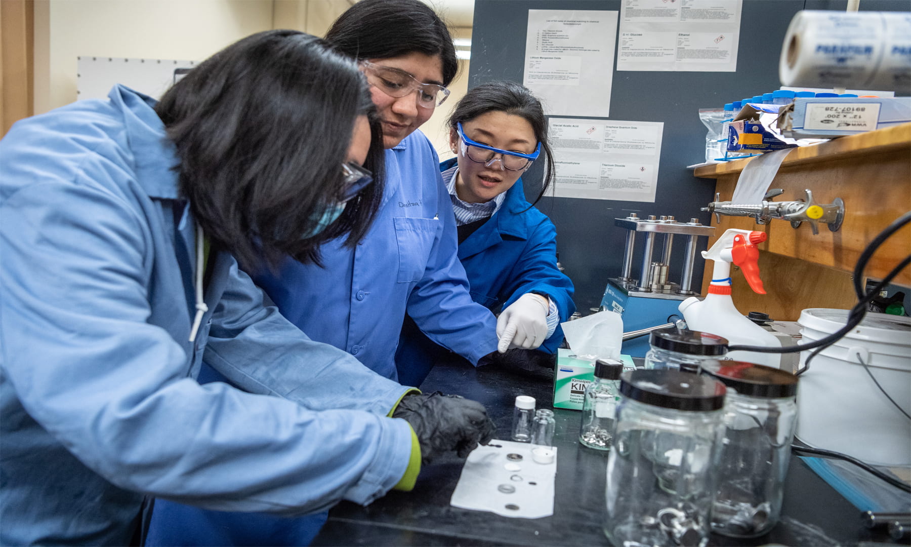 Engineering Lab (Photo by Robert C. Bain)